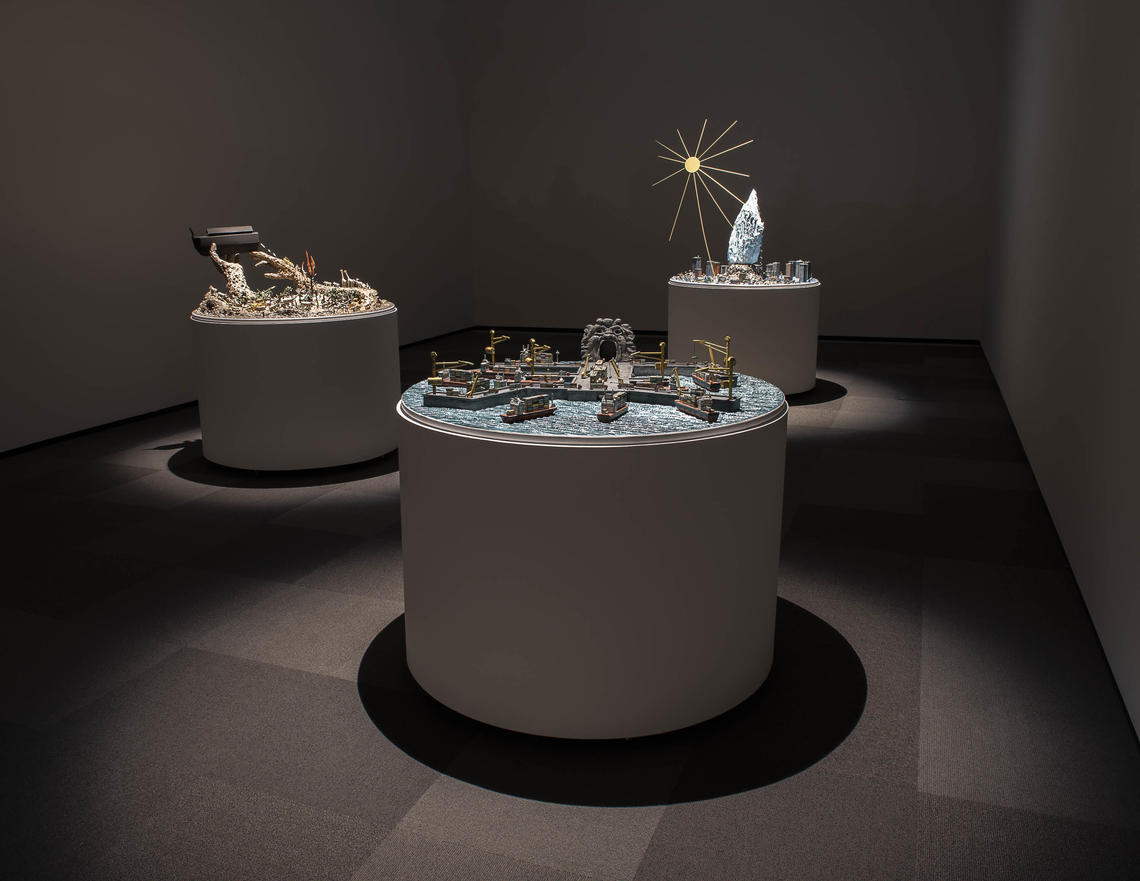 Jude Griebel: Illuminated Collapse (installation view), 2018.