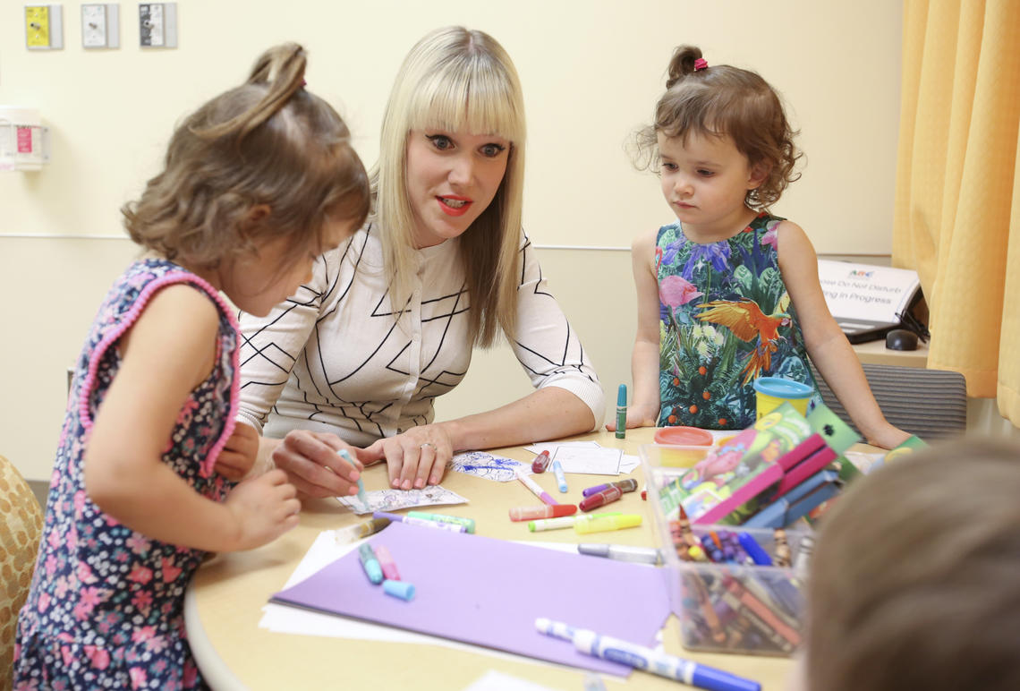 Melanie Noel, an associate professor in the Department of Psychology and member of the Alberta Children's Hospital Research Institute, has co-authored a study looking at the influence of parental anxiety on the post-surgical pain memories of young children.