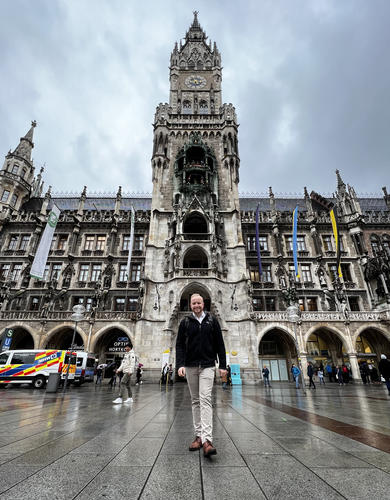 Jay Kinden at the Munich City Hall.