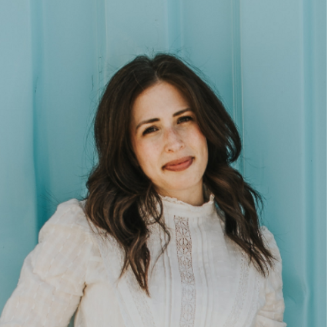 hanna curties head shot