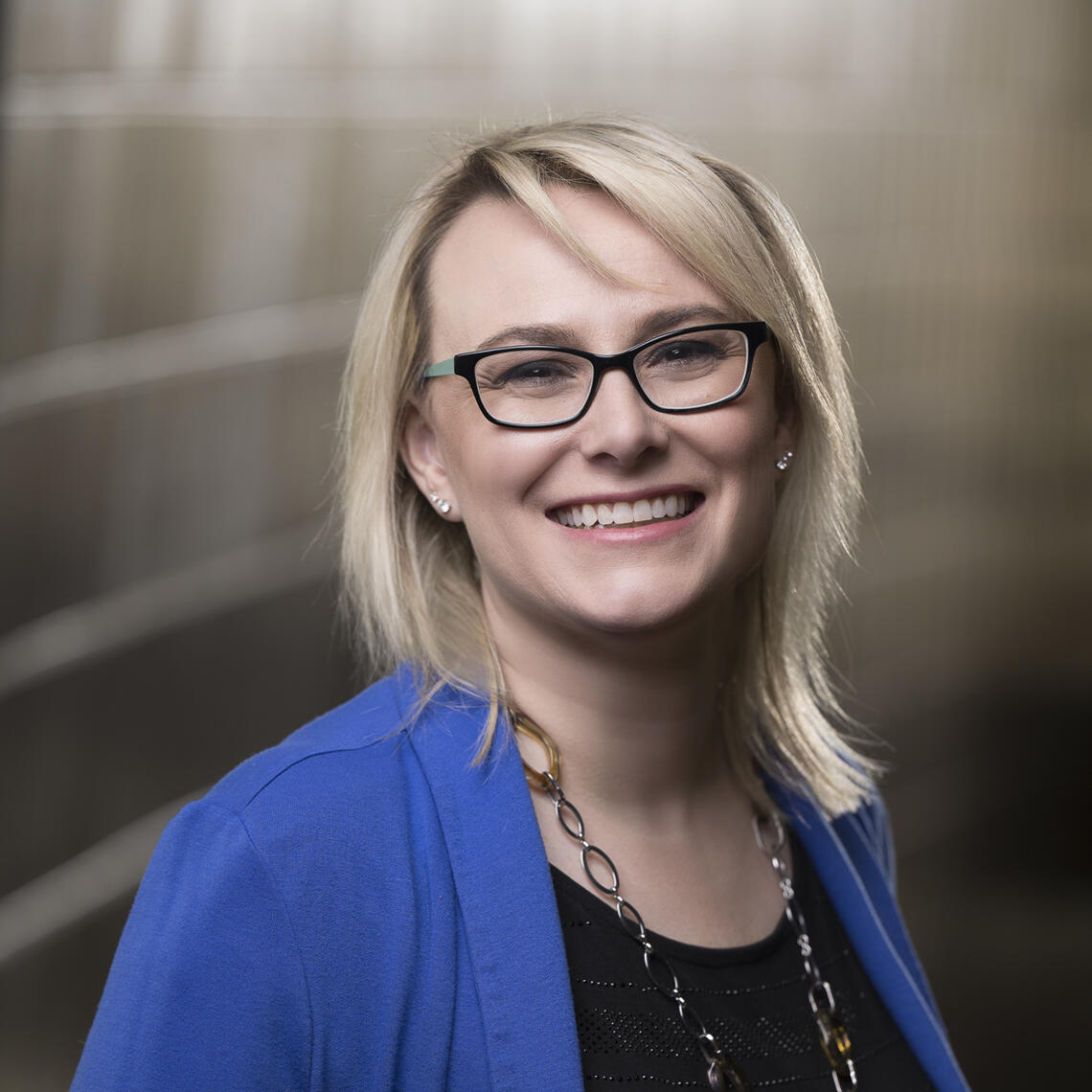 stephanie hutchinson head shot