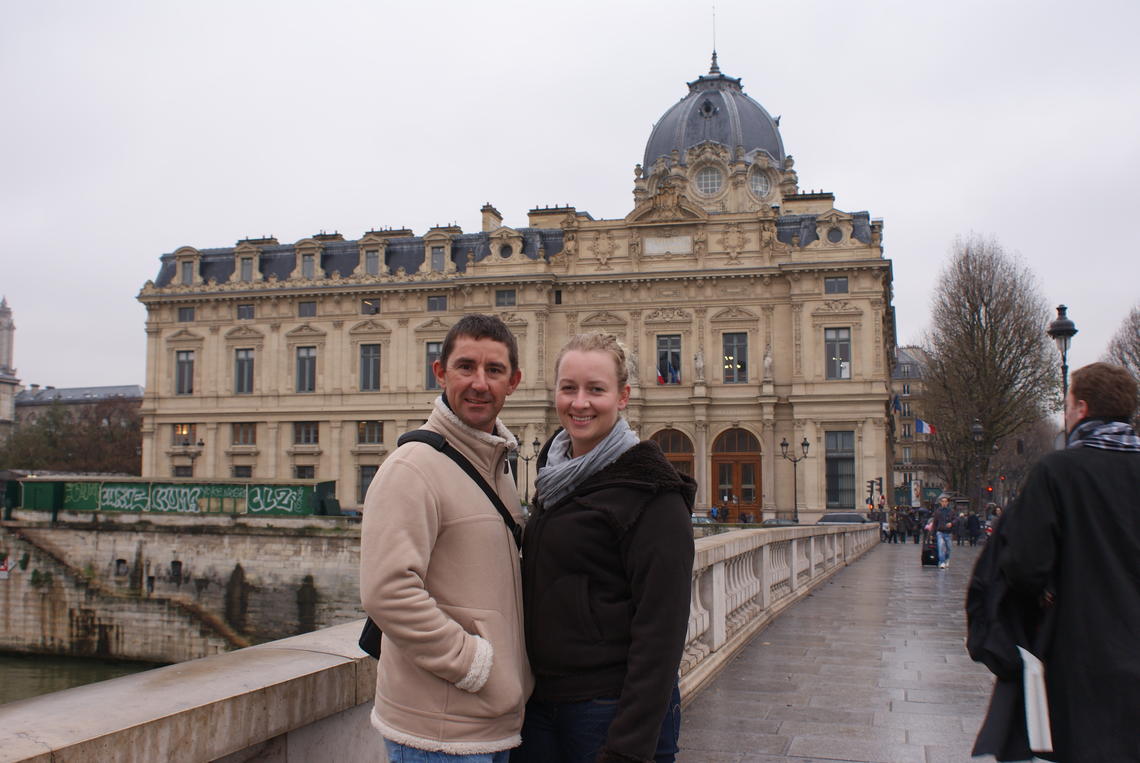 Paris Paris