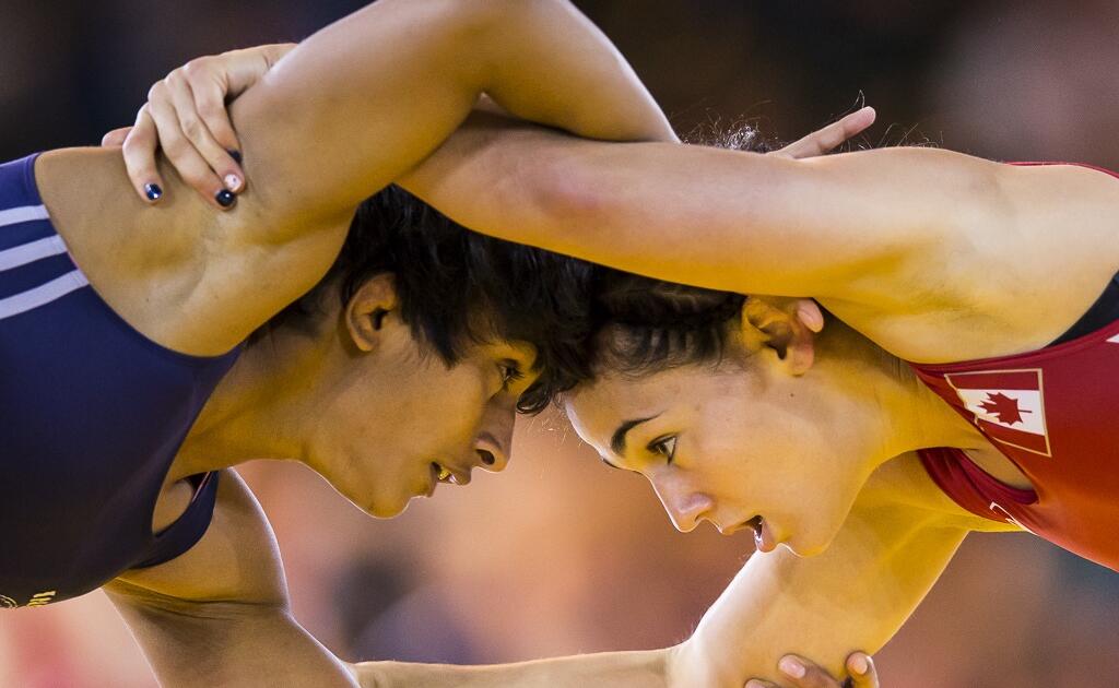 Dinos Women’s Wrestling Alumni Group