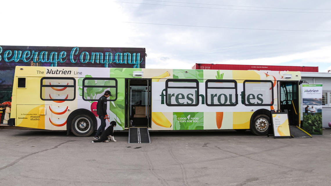 Fresh Routes bus