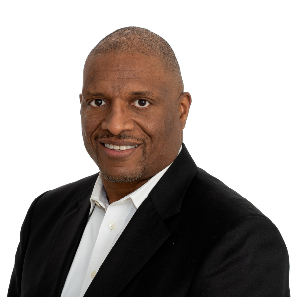 Ian Minnifee Headshot