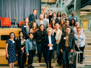 Susanne Craig poses with communications and journalism students from UCalgary, Mount Royal University and SAIT at Alumni Weekend.    