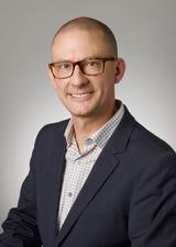 Ian Chiclo, BA’91